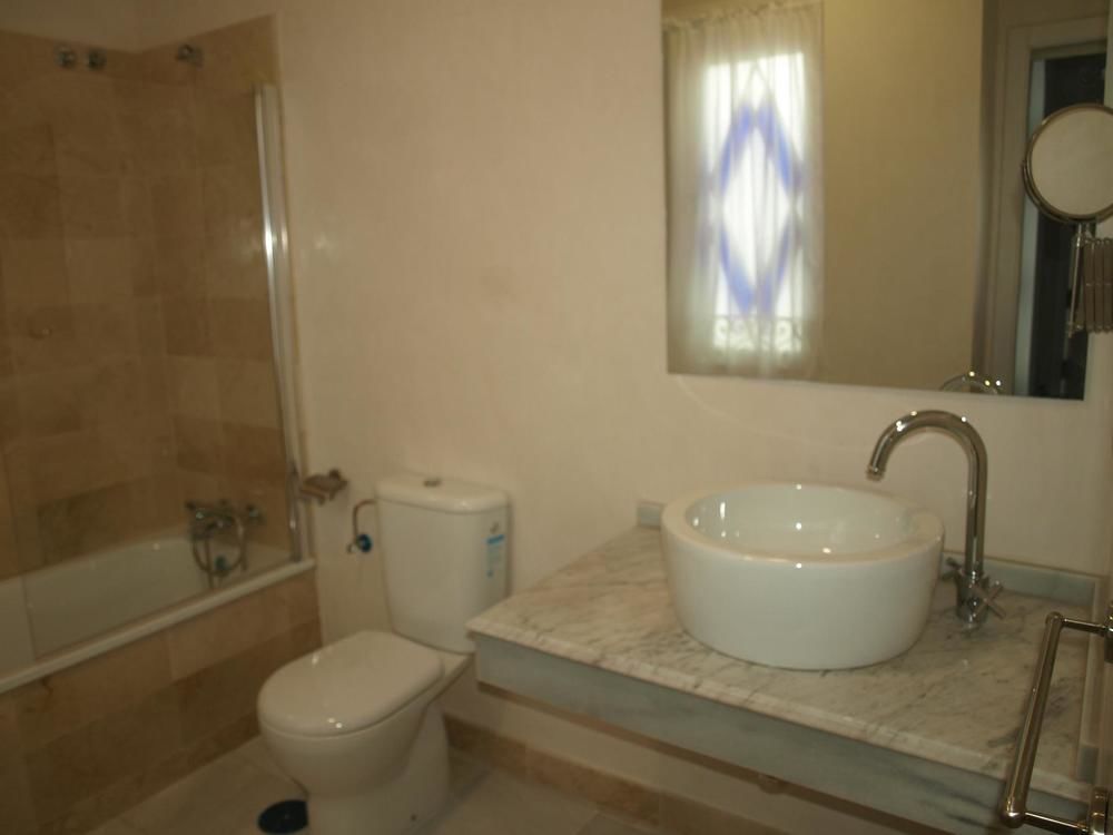 Hotel Boutique Casa De Colon 3*